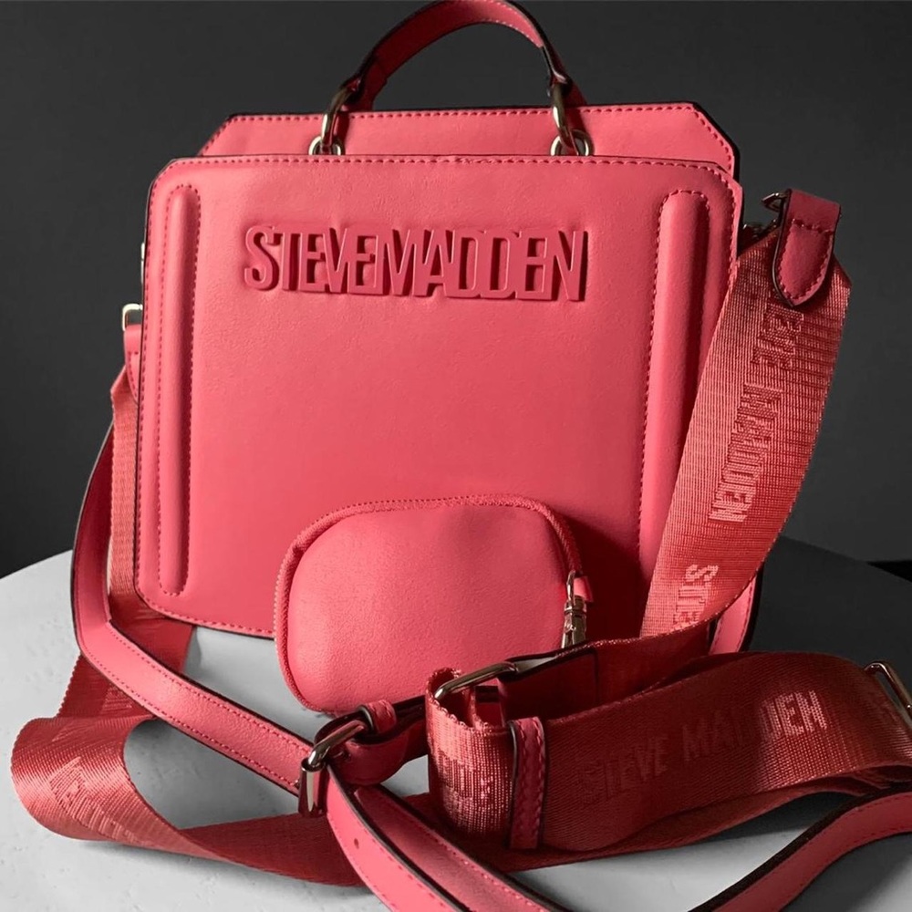 The Viral Steve Madden Crossbody in Pink